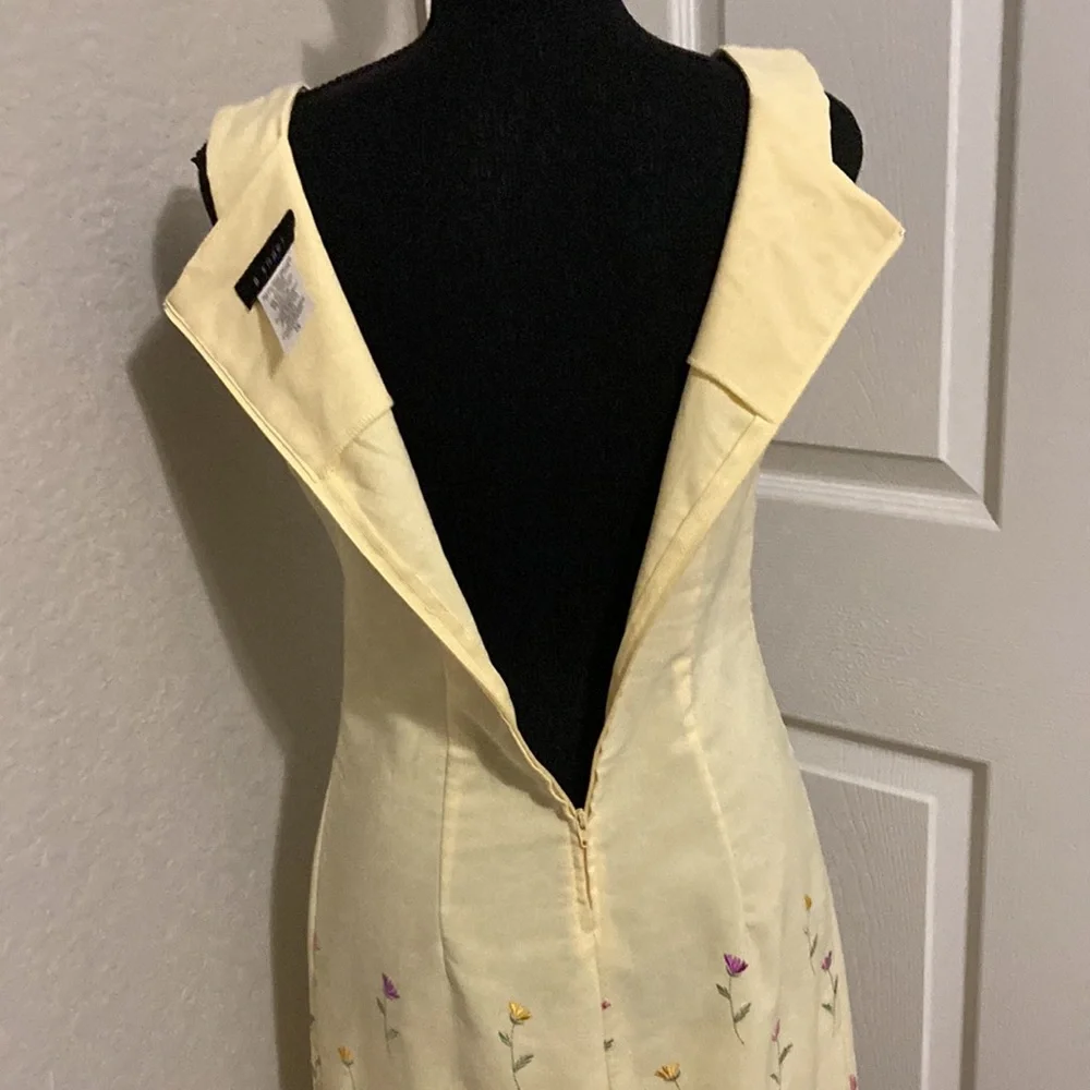 B Smart embroidered midi dress size 5/6 - Picture 3 of 7